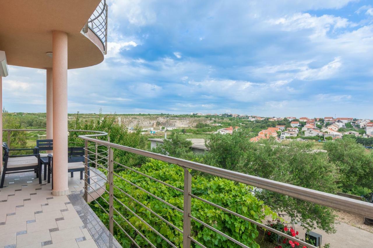 Apartment Kozina Zadar Exterior foto